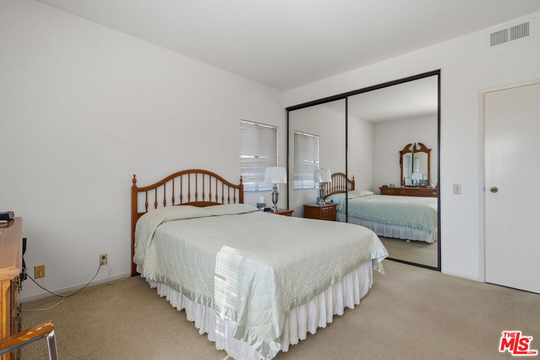 10866 Rose Ave, #203, Los Angeles, CA 90034 10866 Rose Ave, #203, Los Angeles, CA 90034