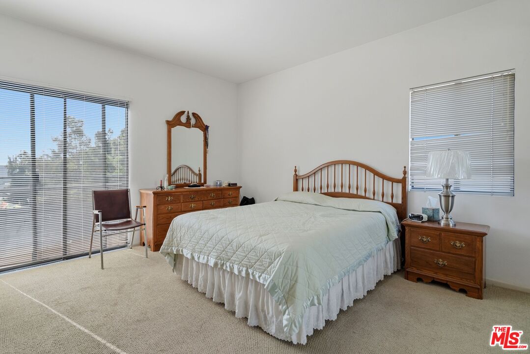 10866 Rose Ave, #203, Los Angeles, CA 90034 10866 Rose Ave, #203, Los Angeles, CA 90034