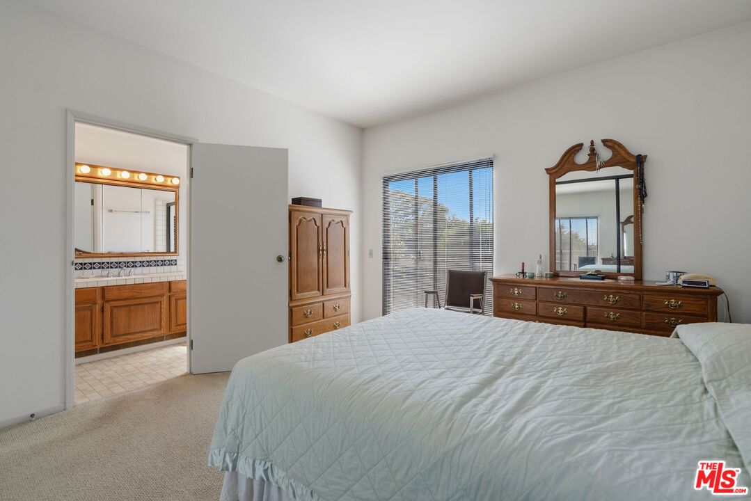 10866 Rose Ave, #203, Los Angeles, CA 90034 10866 Rose Ave, #203, Los Angeles, CA 90034
