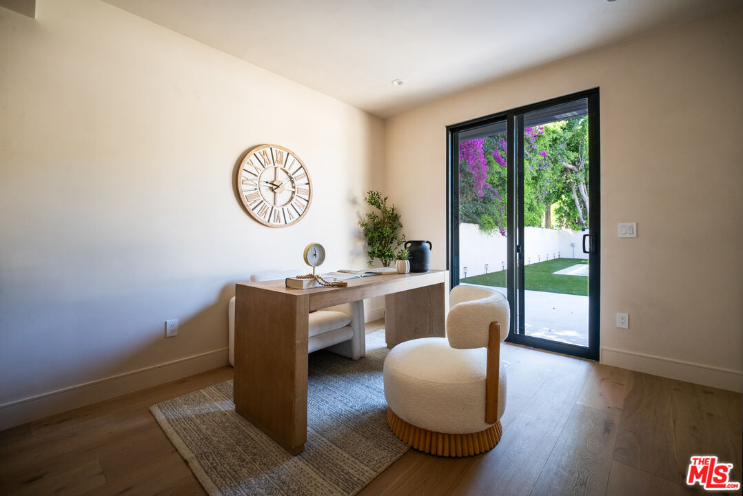 14807 Otsego St, Sherman Oaks, CA 91403