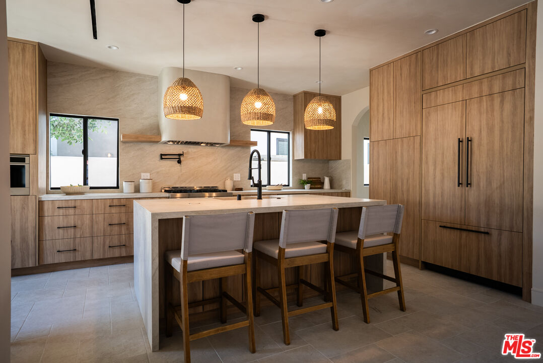 14807 Otsego St, Sherman Oaks, CA 91403