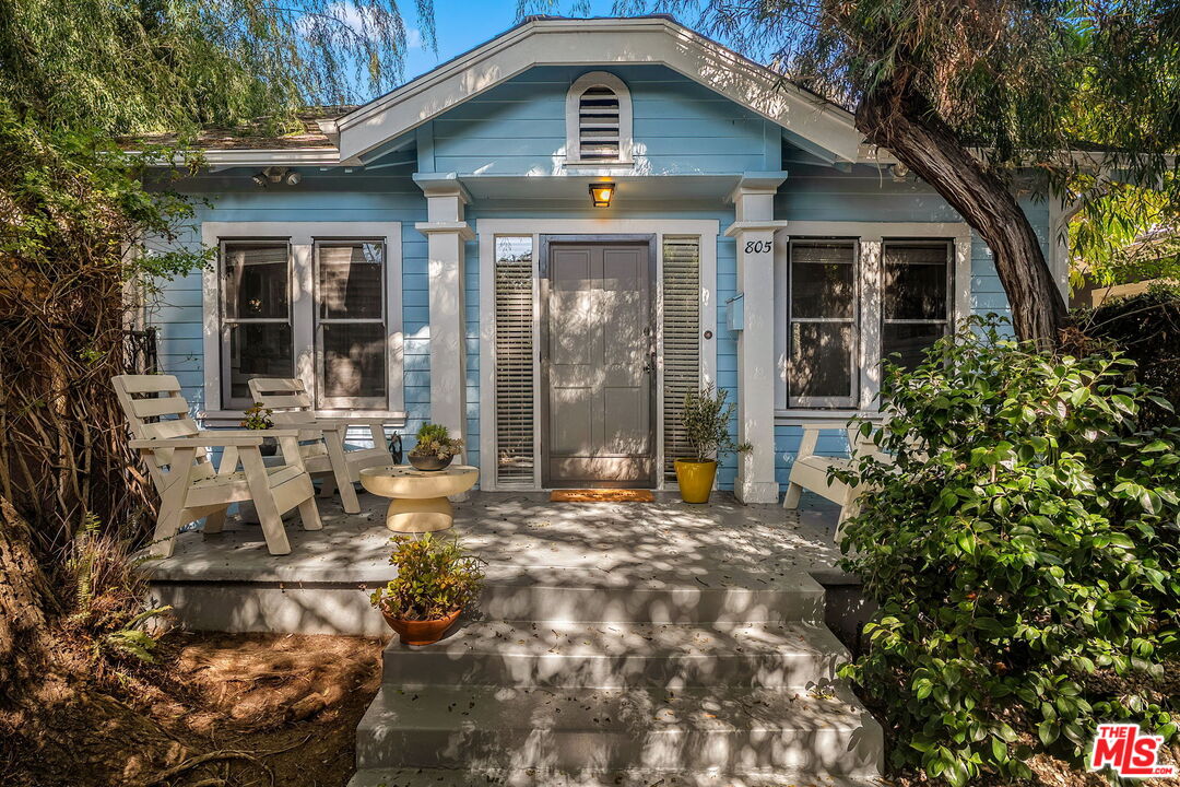 Property photo for 805 Crestmoore Pl, Venice, CA