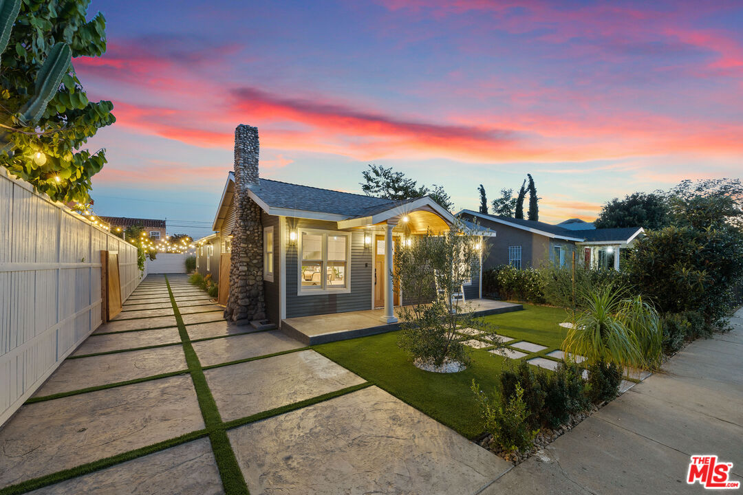 Property photo for 3342 W 27th St, Los Angeles, CA