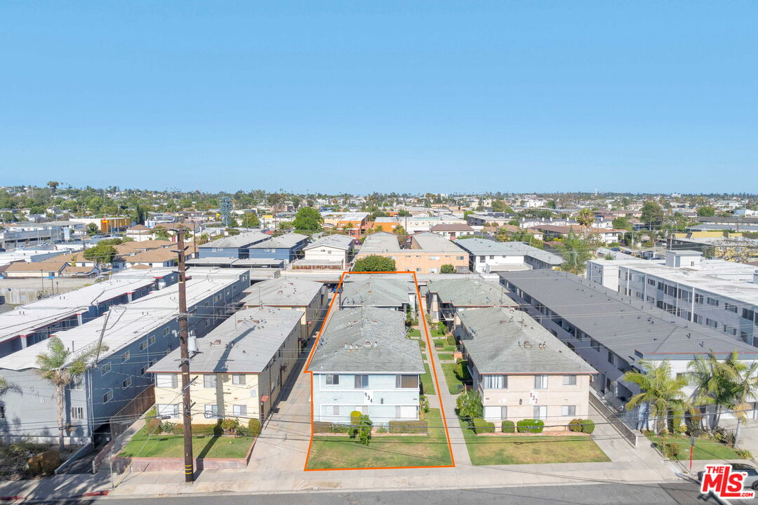Property photo for 934 W Beach Ave, Inglewood, CA