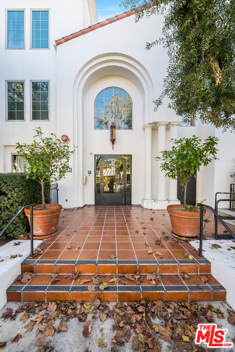 10639 Woodbridge St, #107, North Hollywood, CA 91602 10639 Woodbridge St, #107, North Hollywood, CA 91602