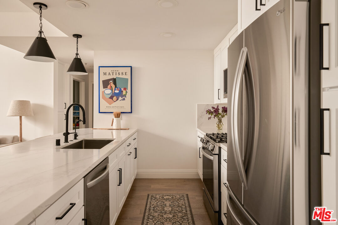 10639 Woodbridge St, #107, North Hollywood, CA 91602 10639 Woodbridge St, #107, North Hollywood, CA 91602