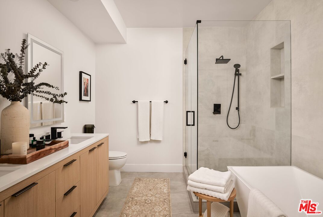 10639 Woodbridge St, #107, North Hollywood, CA 91602 10639 Woodbridge St, #107, North Hollywood, CA 91602