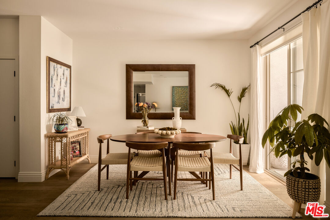10639 Woodbridge St, #107, North Hollywood, CA 91602 10639 Woodbridge St, #107, North Hollywood, CA 91602