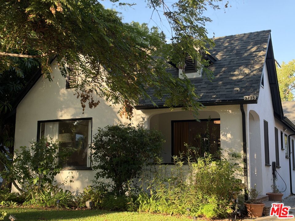 Property photo for 3735 Edenhurst Ave, Los Angeles, CA