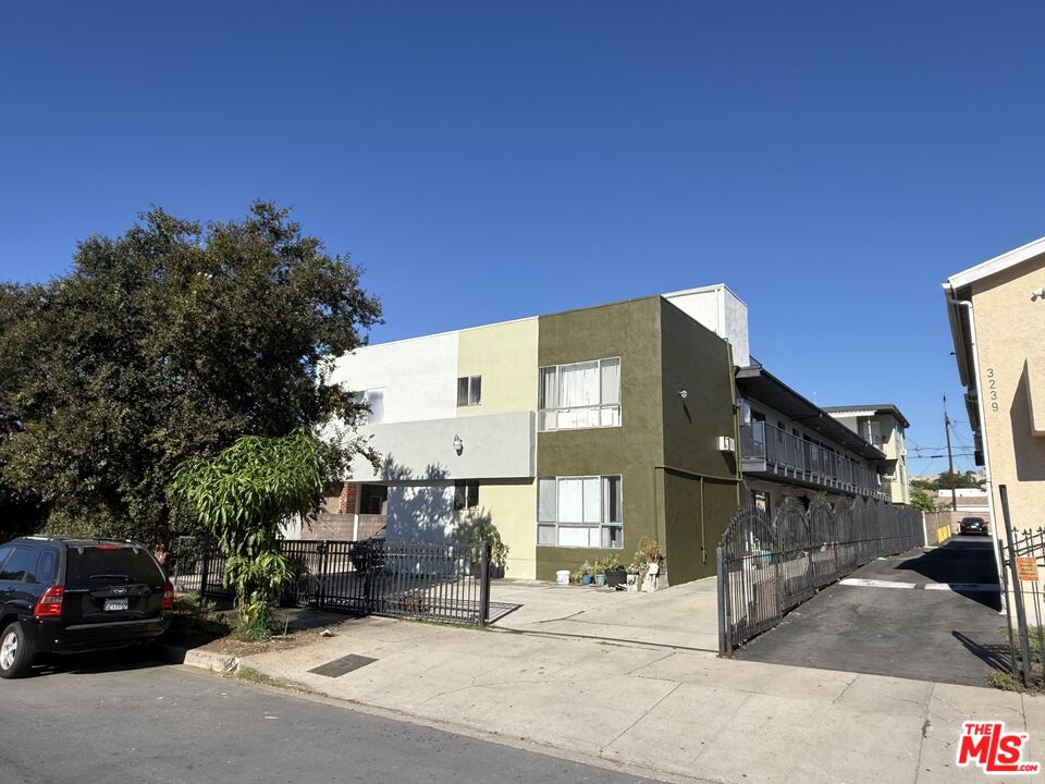Property photo for 3235 Andrita St, Los Angeles, CA