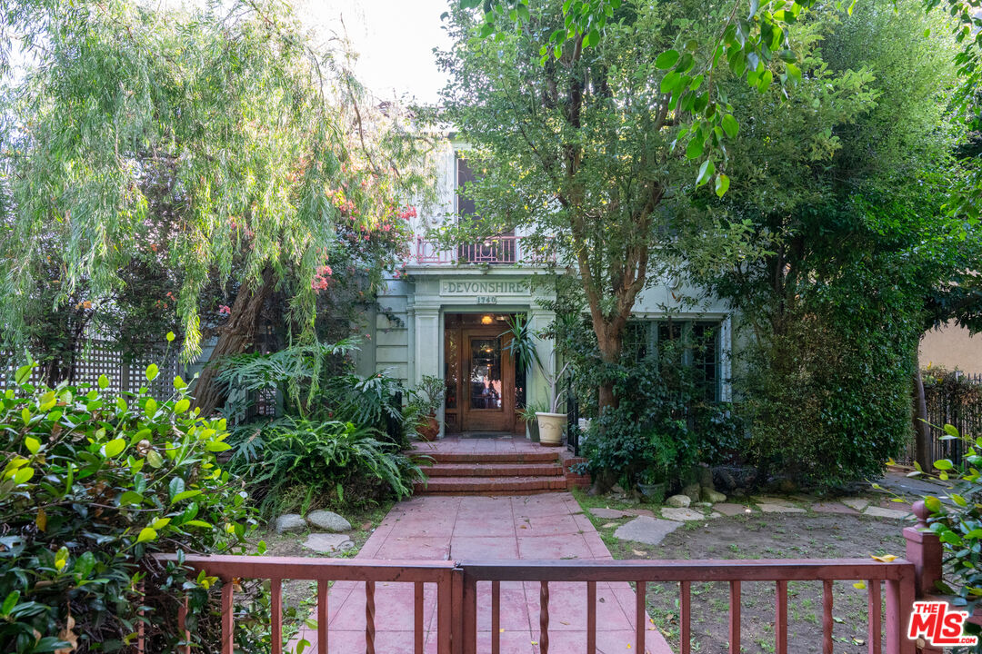 Property photo for 1740 N Gramercy Pl, Los Angeles, CA