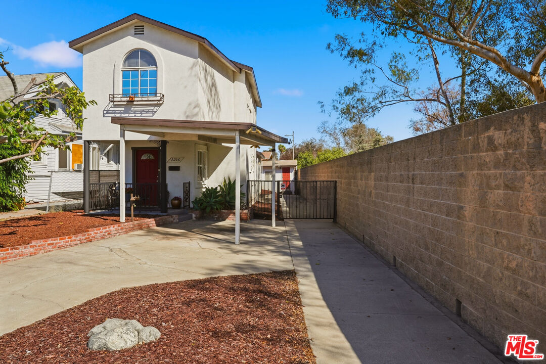 Property photo for 2216 5th Ave, Los Angeles, CA