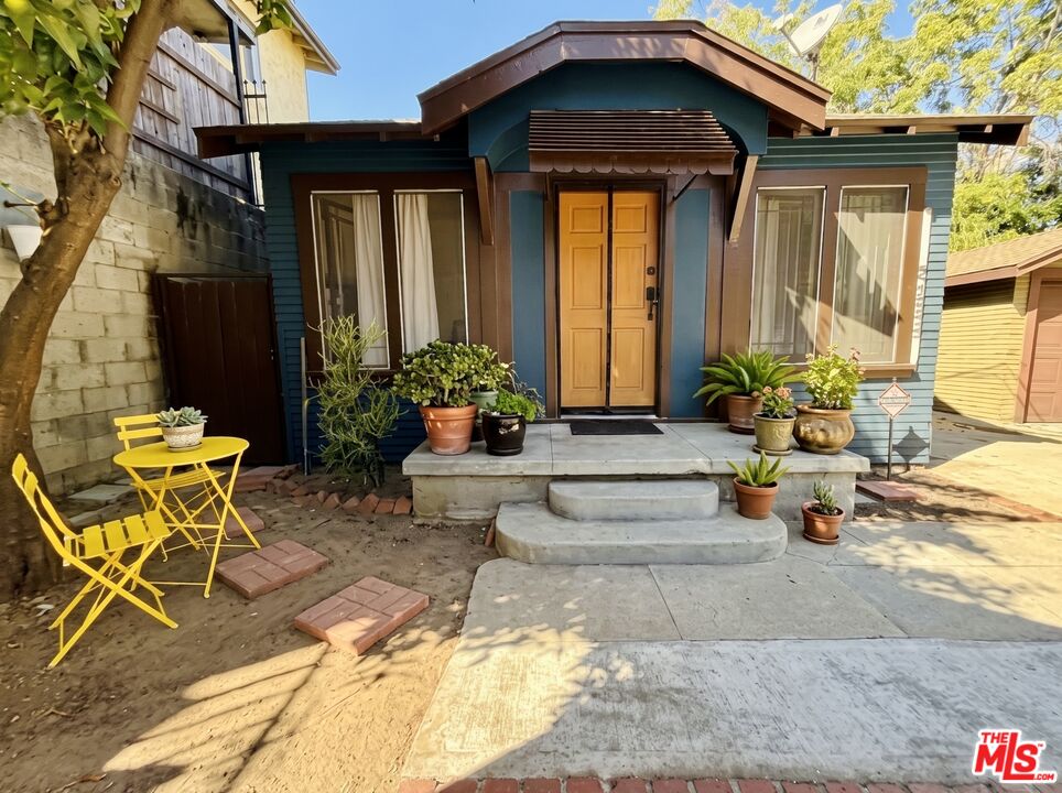 Property photo for 2299 Glendale Blvd, Los Angeles, CA