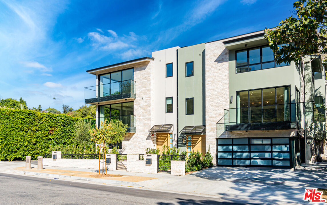 Property photo for 11763 Bellagio Rd, Los Angeles, CA