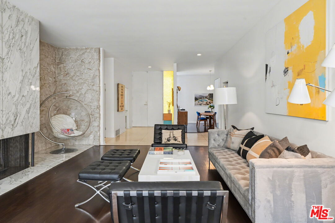 6110 Mary Ellen Ave, Van Nuys, CA 91401