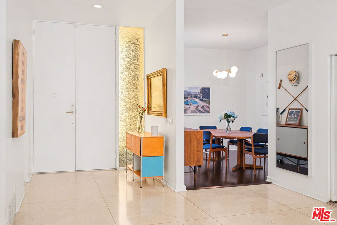 6110 Mary Ellen Ave, Van Nuys, CA 91401