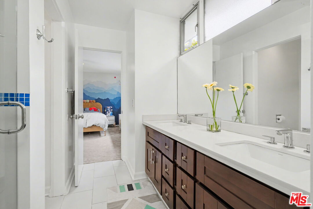 6110 Mary Ellen Ave, Van Nuys, CA 91401