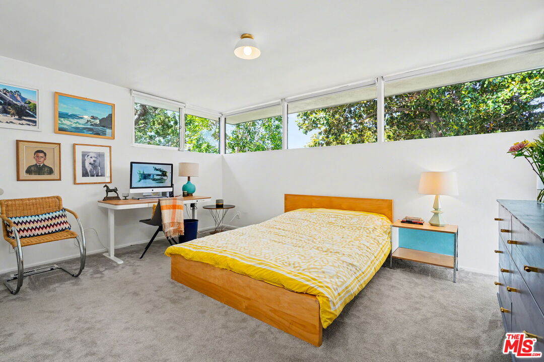 6110 Mary Ellen Ave, Van Nuys, CA 91401