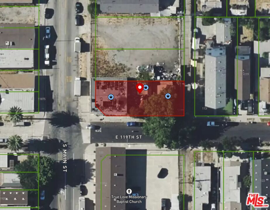 Property photo for 11878 S Main St, Los Angeles, CA