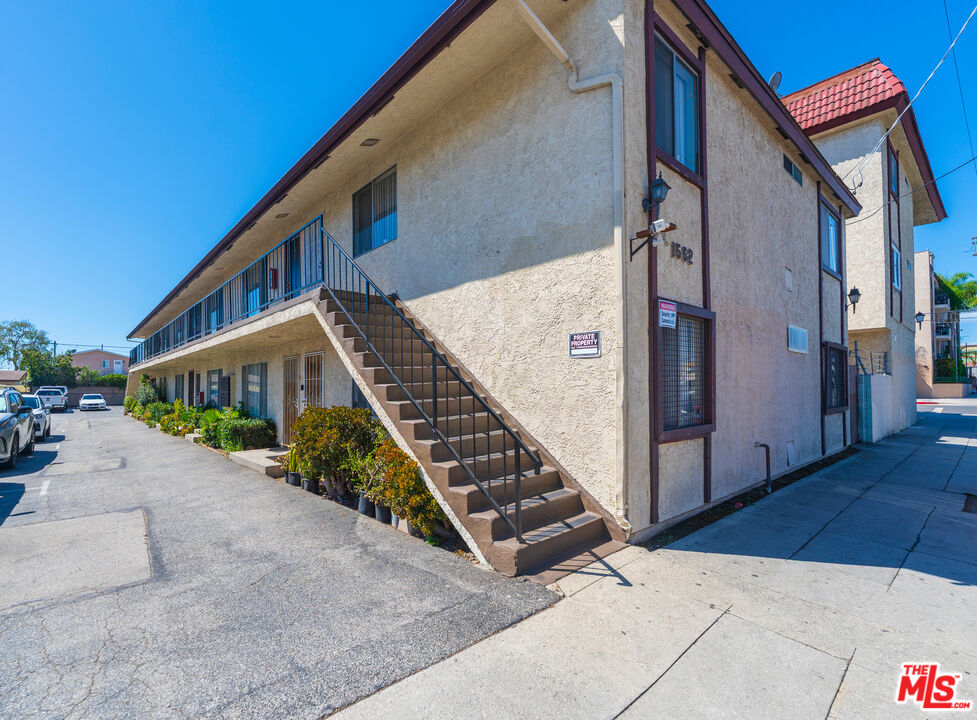 Property photo for 1562 W Carson St, Torrance, CA