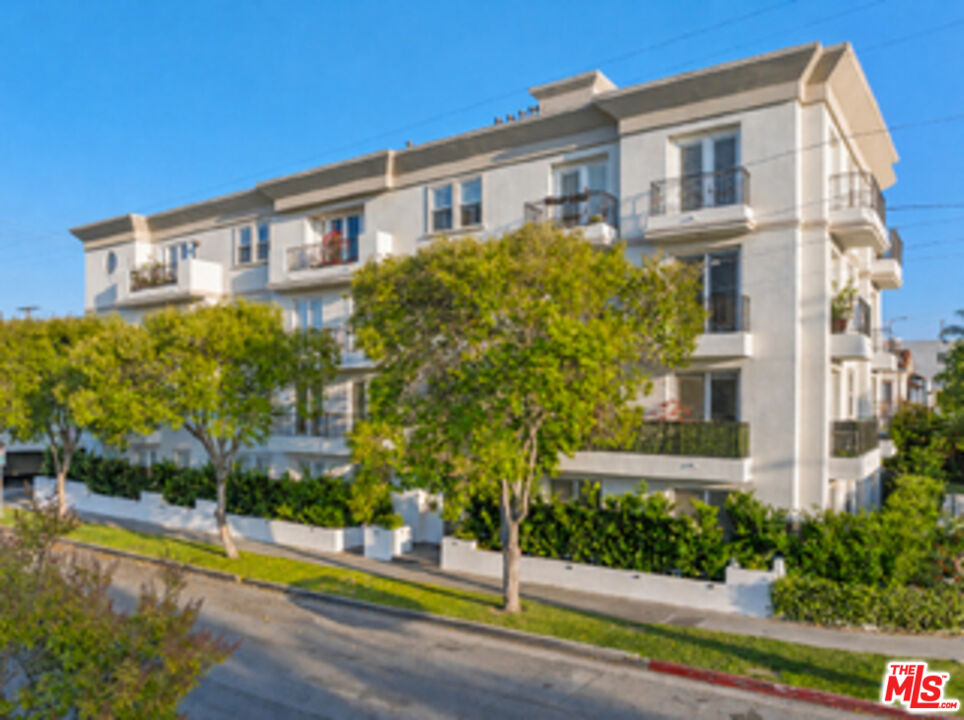 1100 S Clark Dr, #201, Los Angeles, CA 90035