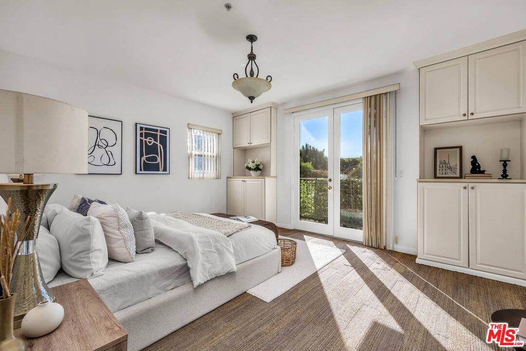 1100 S Clark Dr, #201, Los Angeles, CA 90035