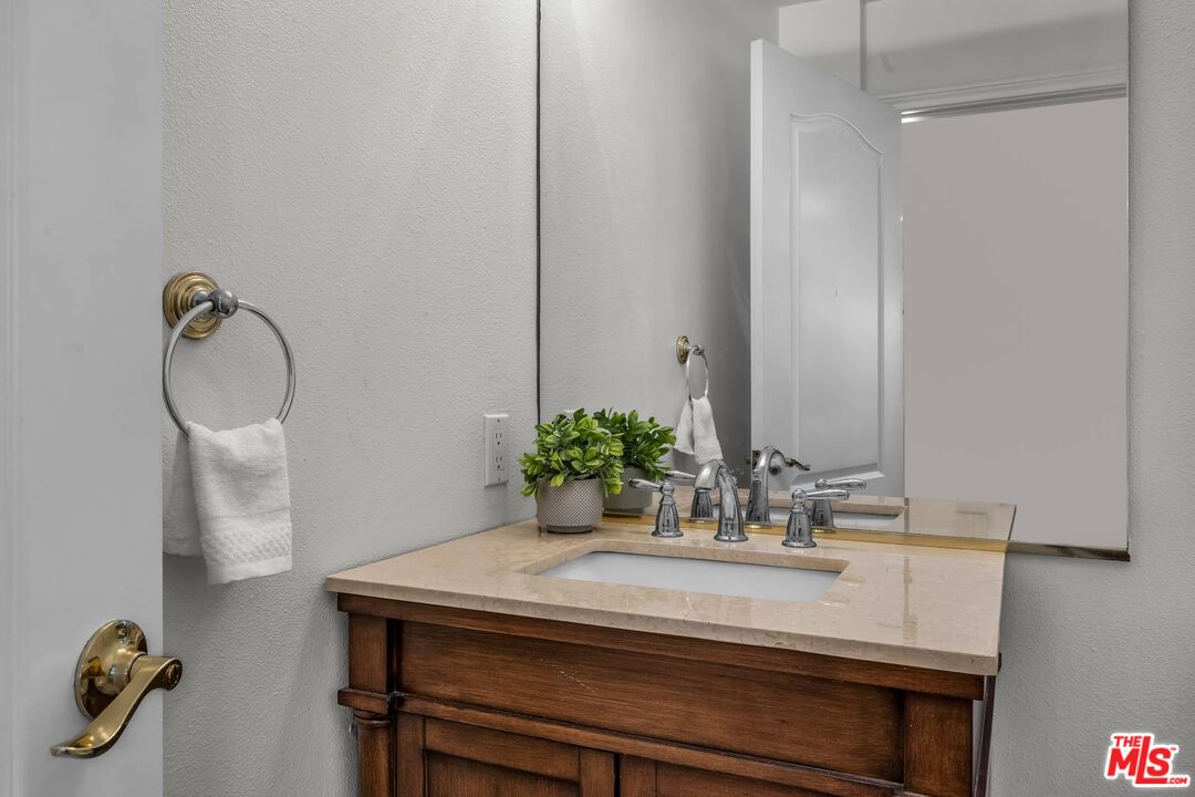 Powder room