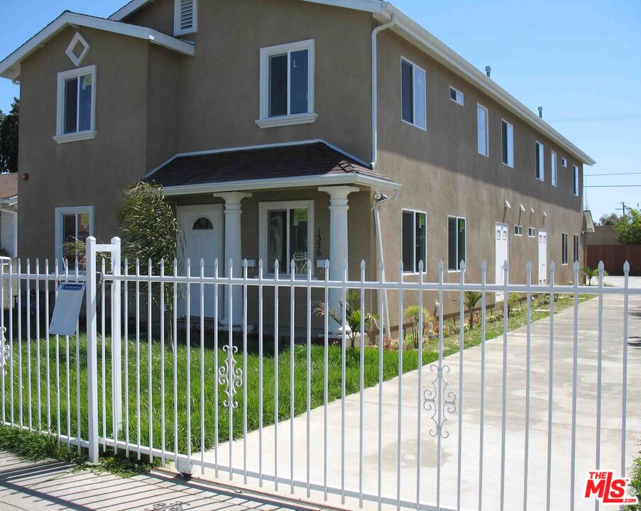 Property photo for 1334 W 62, Los Angeles, CA