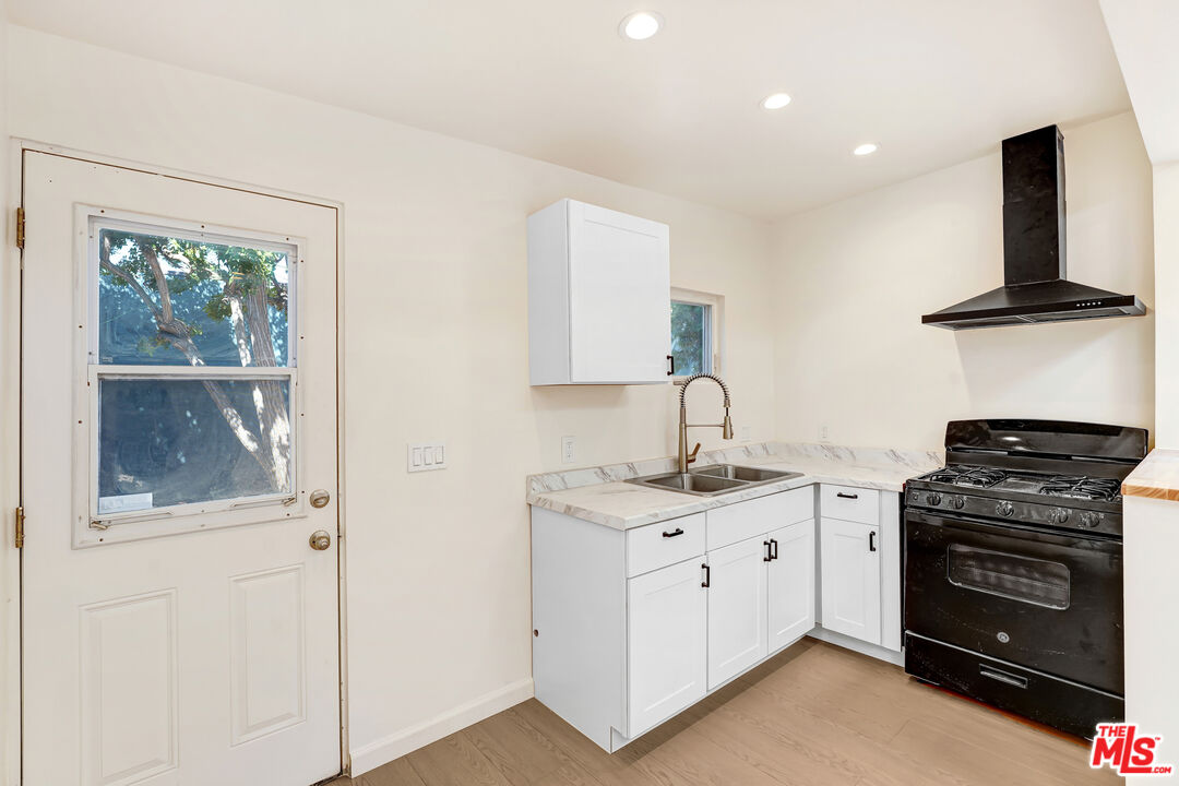 5129 Overland Ave, Culver City, CA 90230 5129 Overland Ave, Culver City, CA 90230