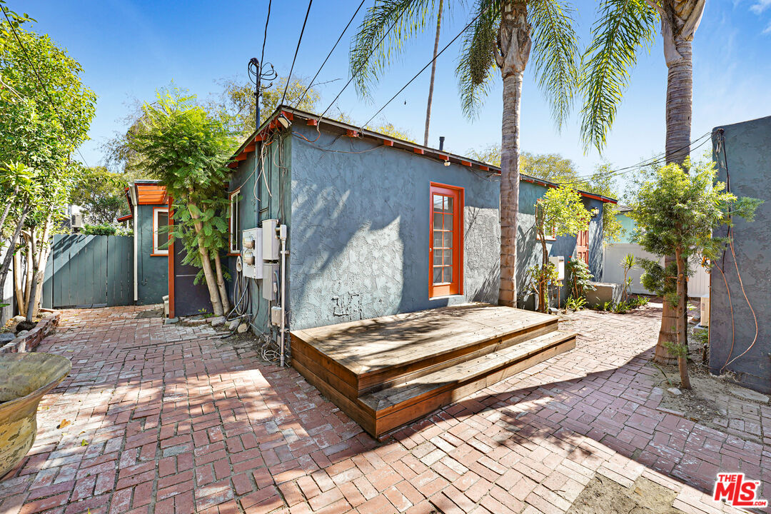 5129 Overland Ave, Culver City, CA 90230 5129 Overland Ave, Culver City, CA 90230