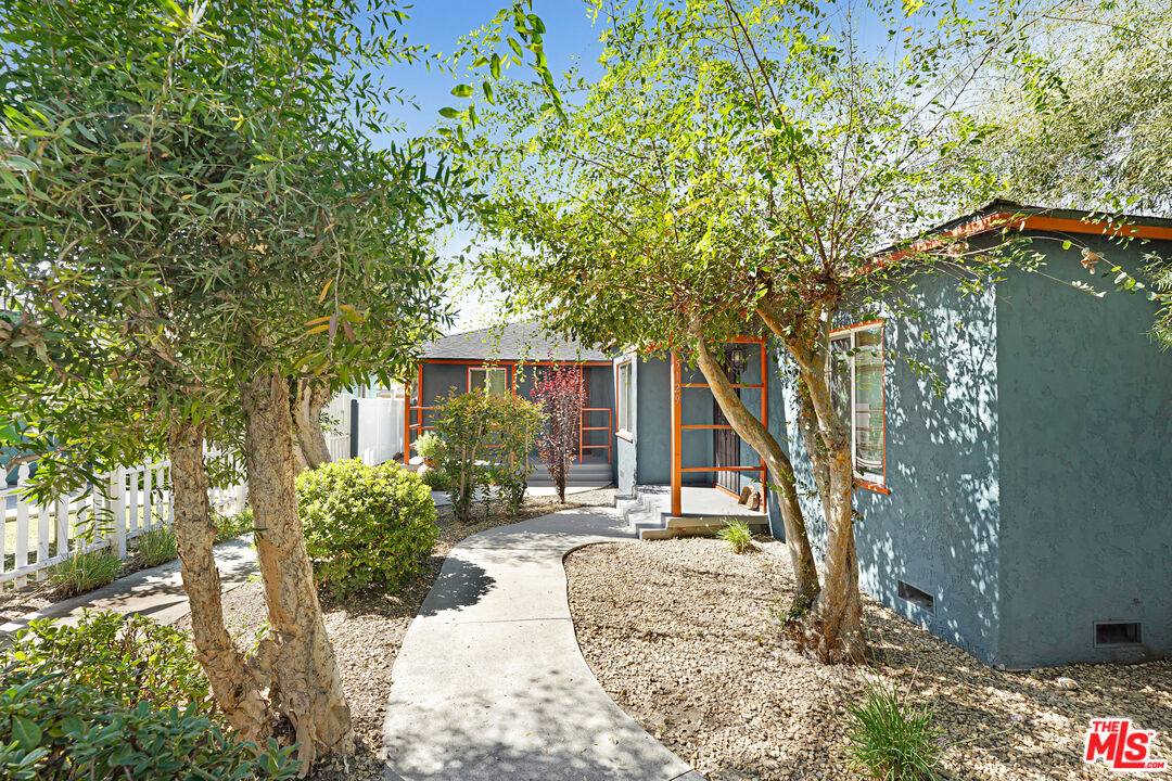 5129 Overland Ave, Culver City, CA 90230 5129 Overland Ave, Culver City, CA 90230