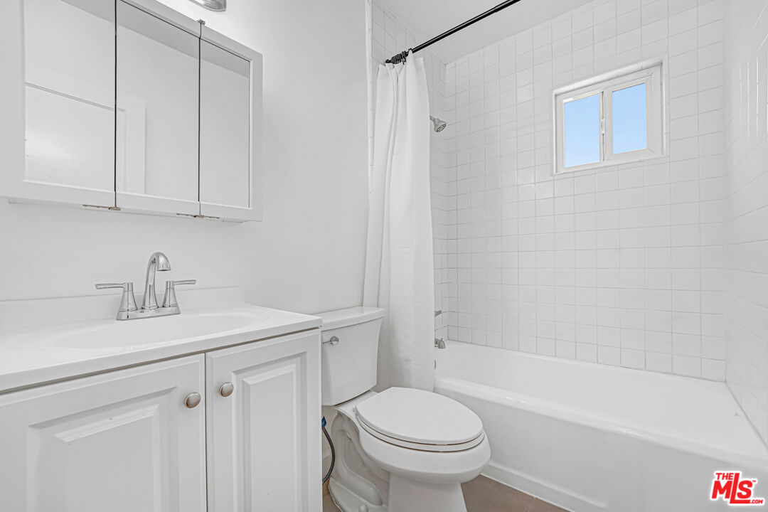 5129 Overland Ave, Culver City, CA 90230 5129 Overland Ave, Culver City, CA 90230