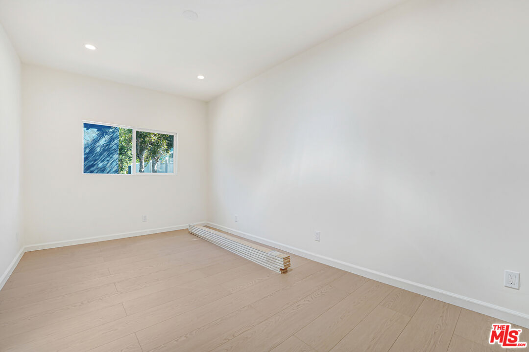 5129 Overland Ave, Culver City, CA 90230 5129 Overland Ave, Culver City, CA 90230