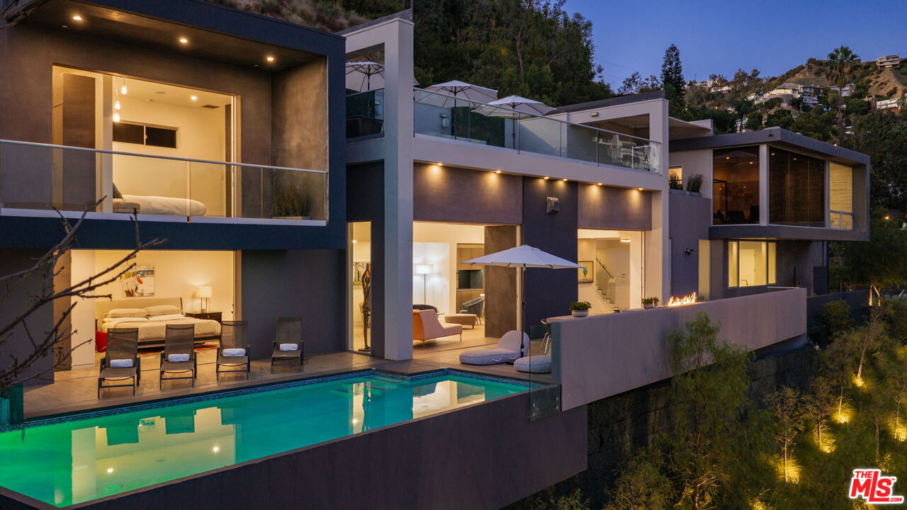 Property photo for 1489 Stebbins Ter, West Hollywood, CA