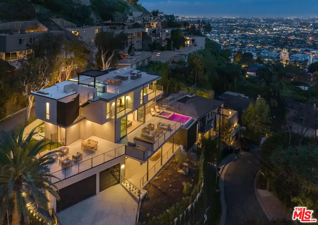 Property photo for 8470 Franklin Ave, Los Angeles, CA
