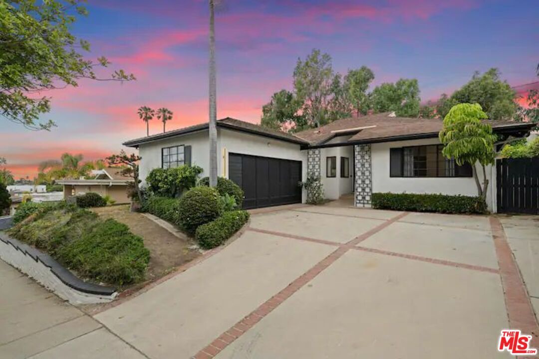 Property photo for 2617 S Beverly Dr, Los Angeles, CA