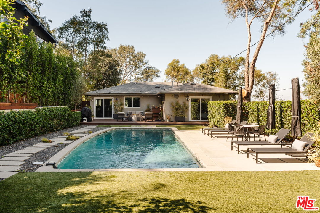 Property photo for 3126 Oakcrest Dr, Los Angeles, CA