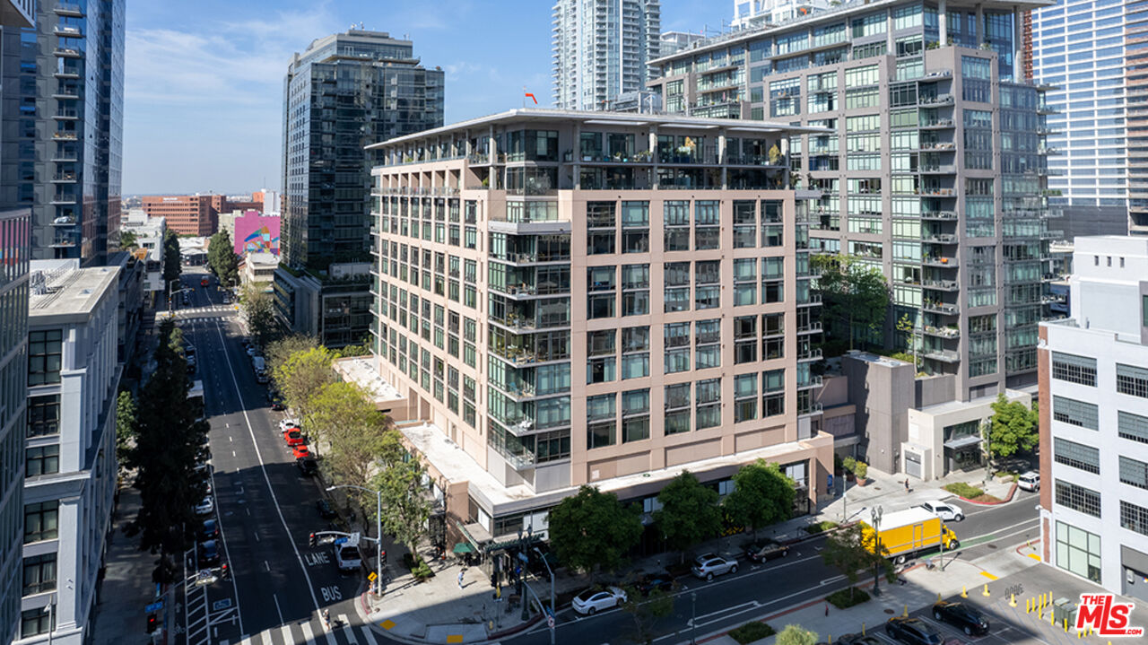 Property photo for 1111 S Grand Ave, #PH 1, Los Angeles, CA