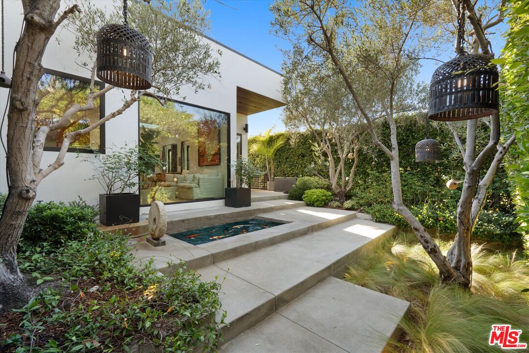 Property photo for 1922 12th St, Santa Monica, CA