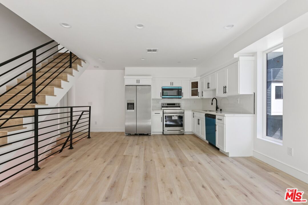 Property photo for 2111 Holly Dr, #A, Los Angeles, CA