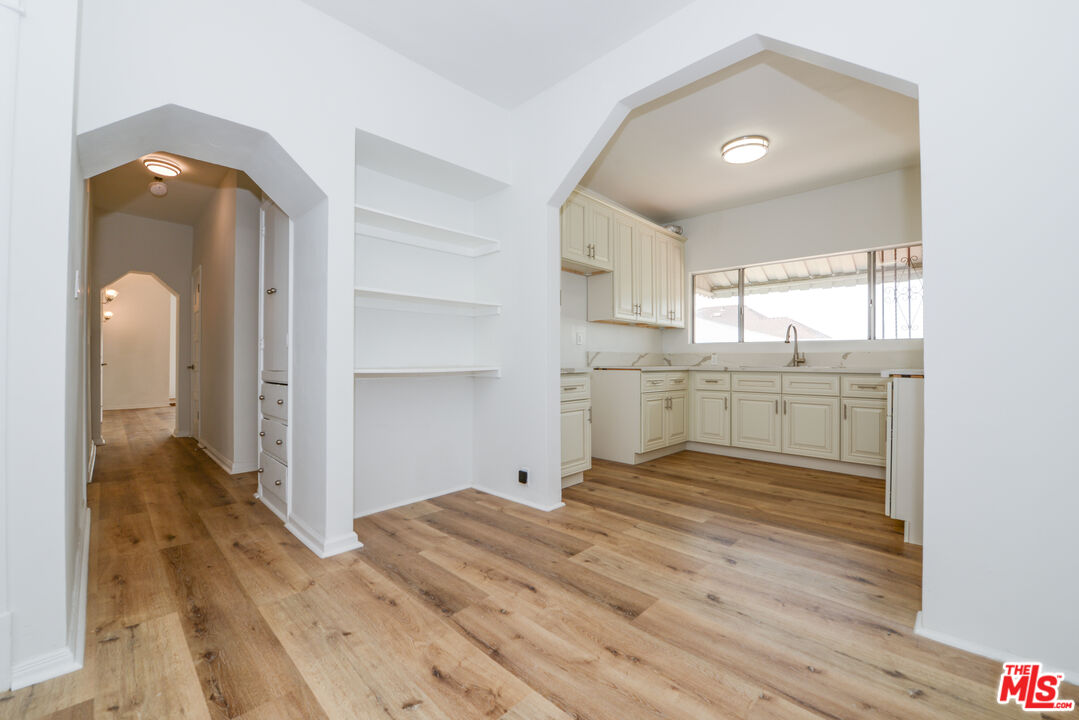 Property photo for 529 N Cummings St, #529, Los Angeles, CA