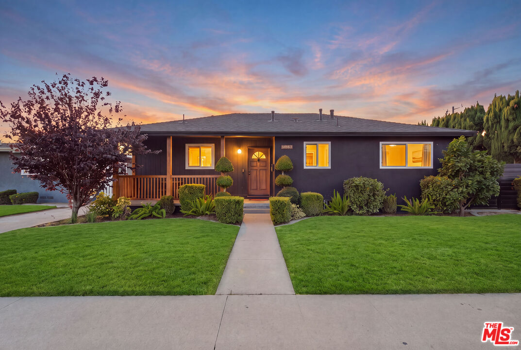 Property photo for 1849 Fanwood Ave, Long Beach, CA