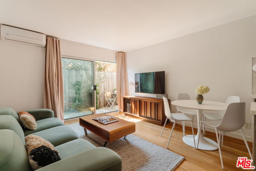 Property photo for 40 18th Ave, #2, Venice, CA